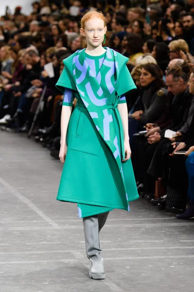 Look 9